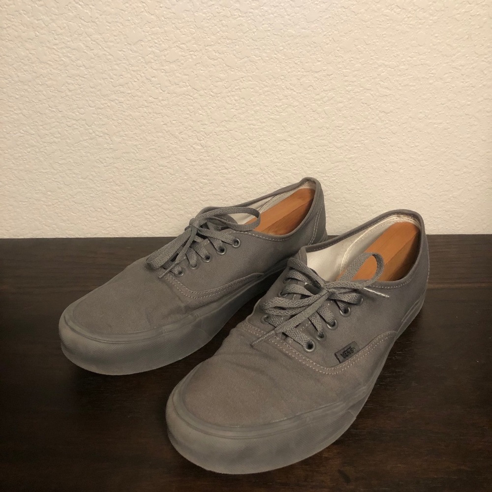 Gray Vans Authentic Ultracush